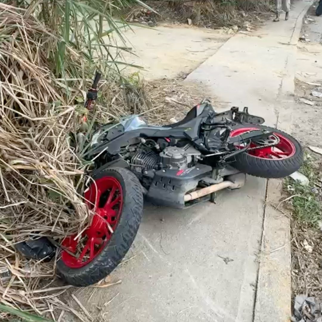 Accidente entre auto y motocicleta en Tuxpan