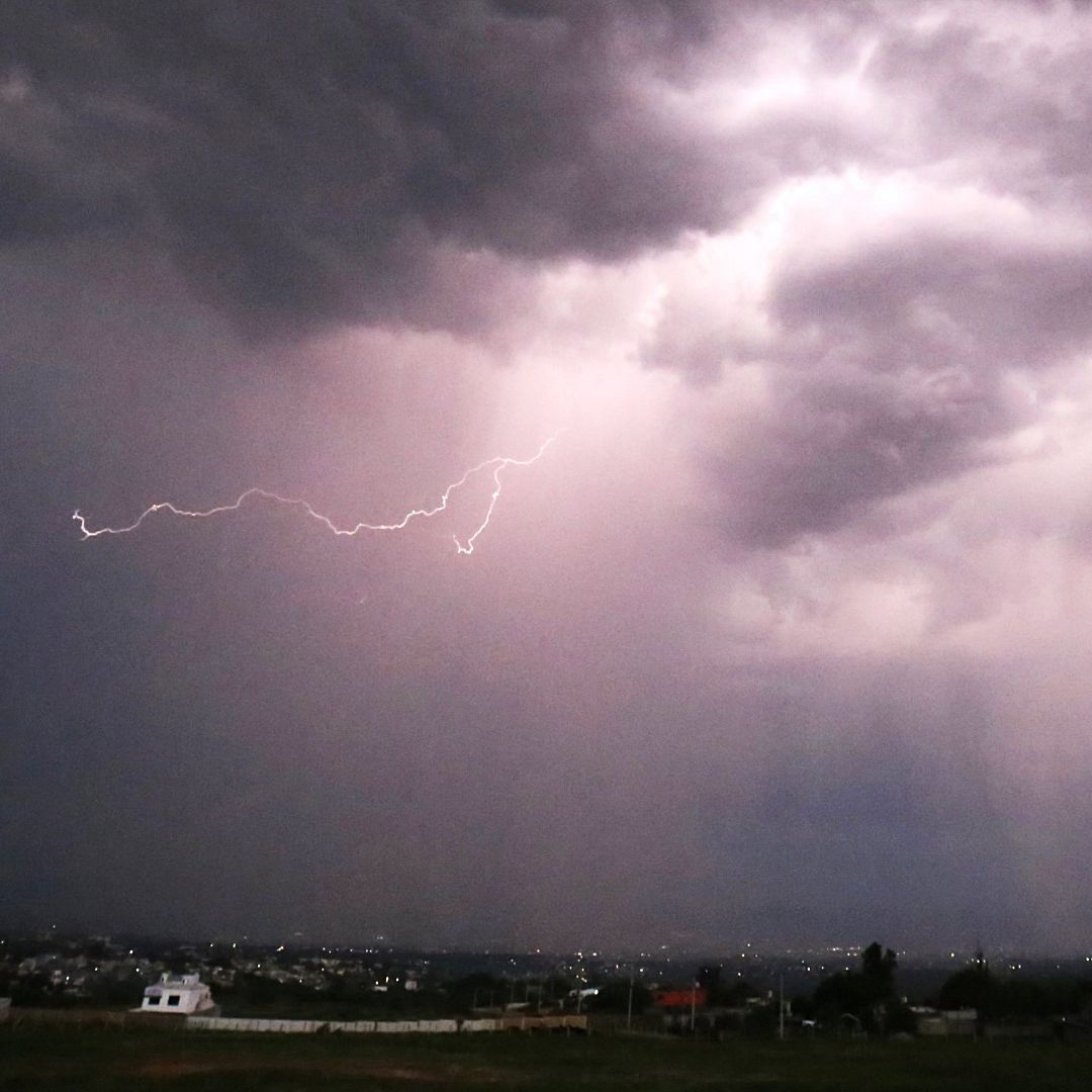 Tormenta eléctrica en Cuernavaca, Morelos, el 21 de julio 2026. Foto: Cuartoscuro | Archivo
