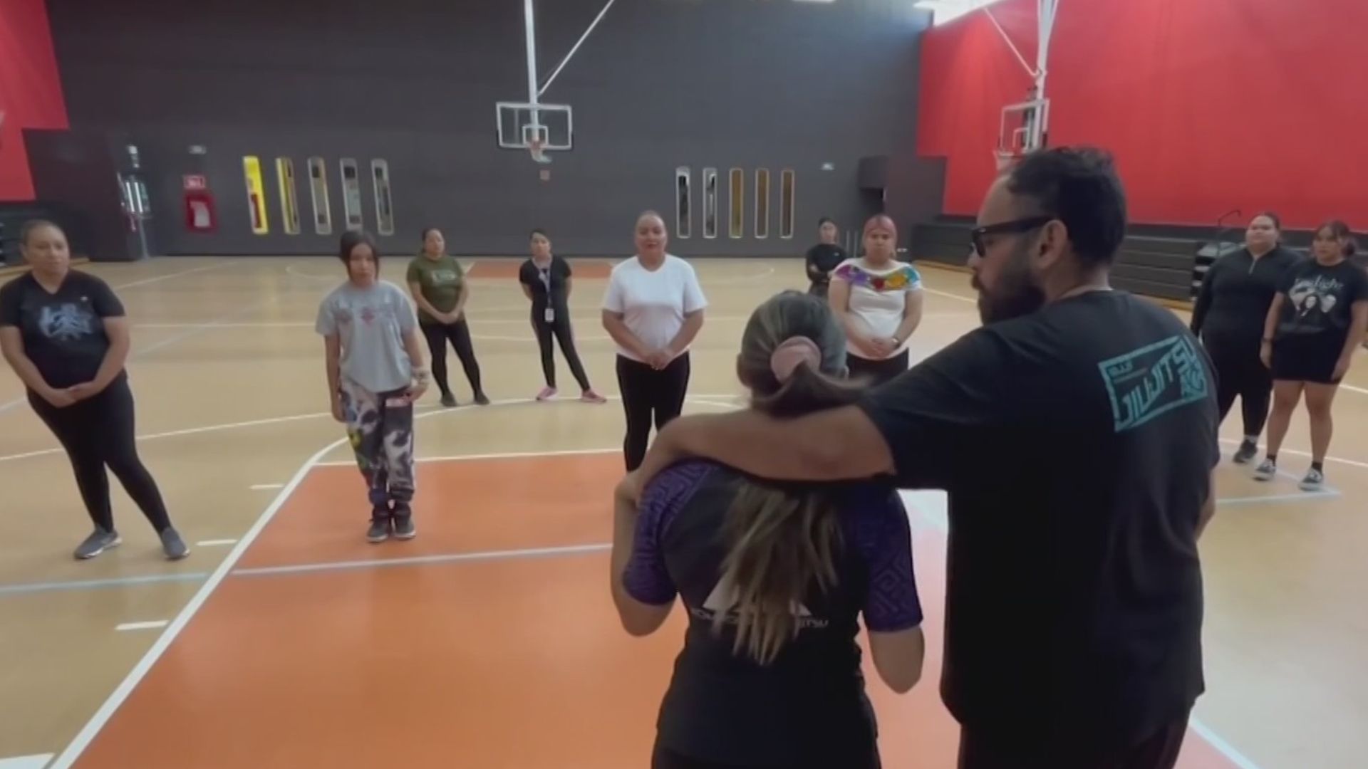 Mujeres reciben clases de defensa personal en Ciudad Juárez, Chihuahua