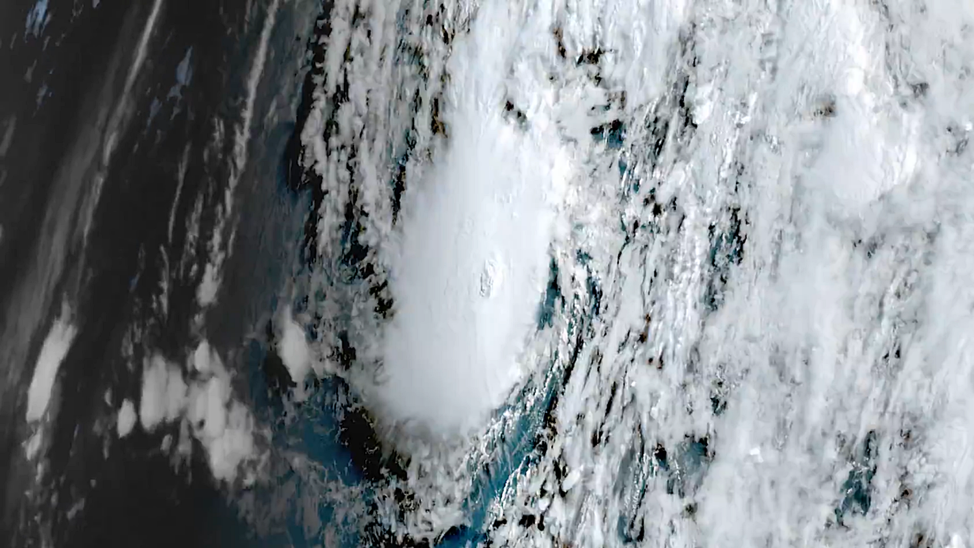 Tormenta tropical Amanda vista desde el espacio el 3 de junio 2026. Foto: X @CIRA_CSU