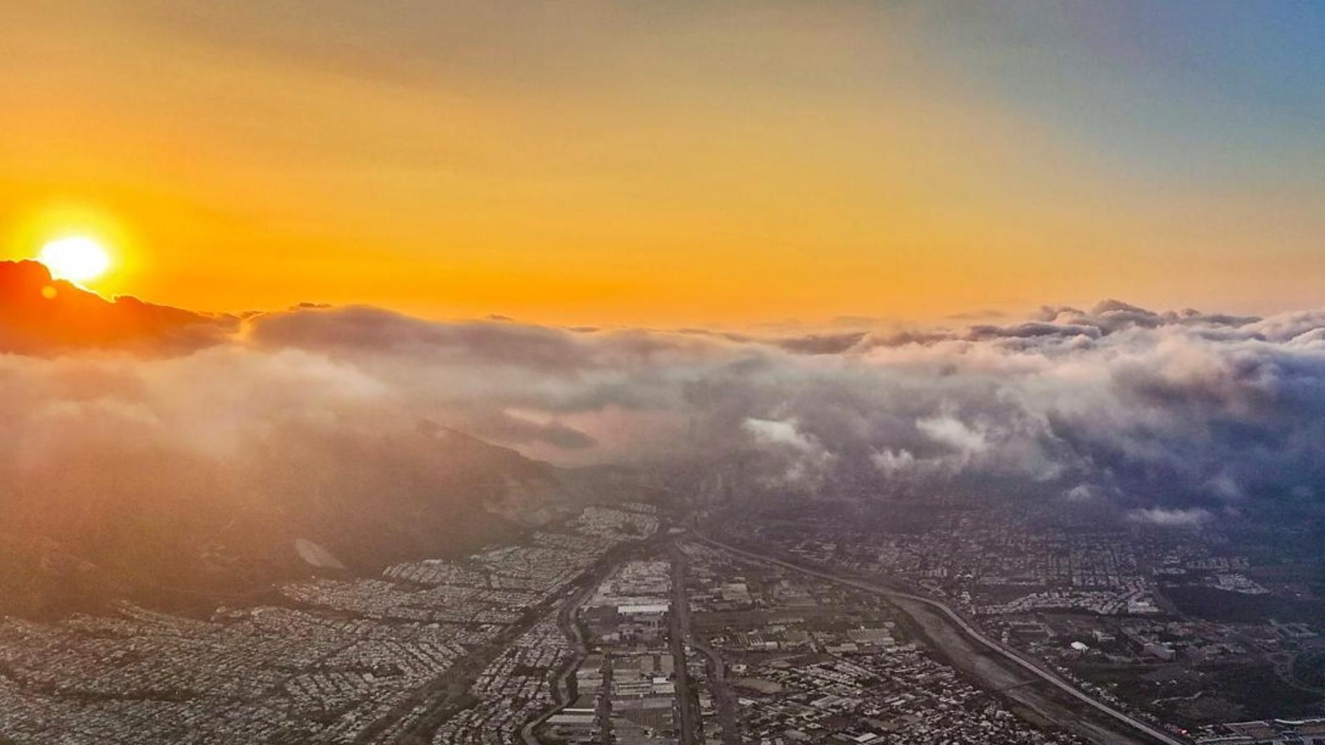 Amanecer en Monterrey, Nuevo León