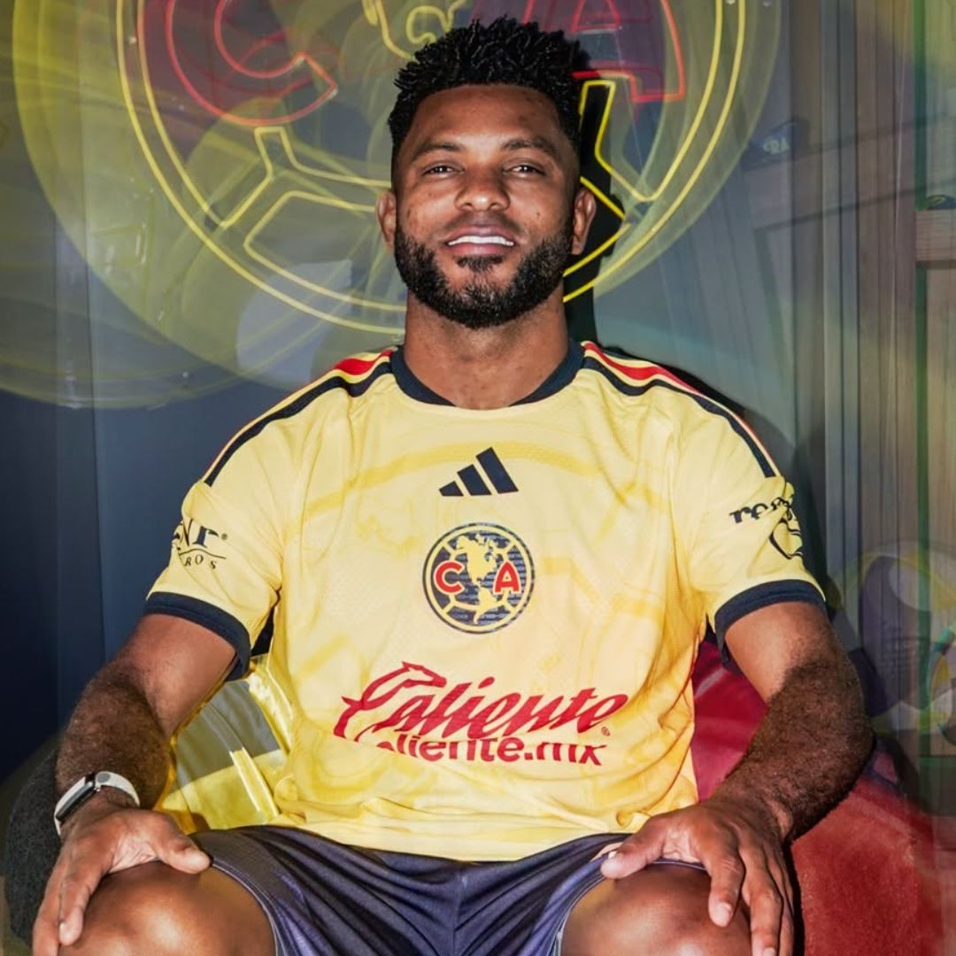 Las Águilas presentaro este jueves 20 de agosto al colombiano Miguel Borja como su nuevo delantero.