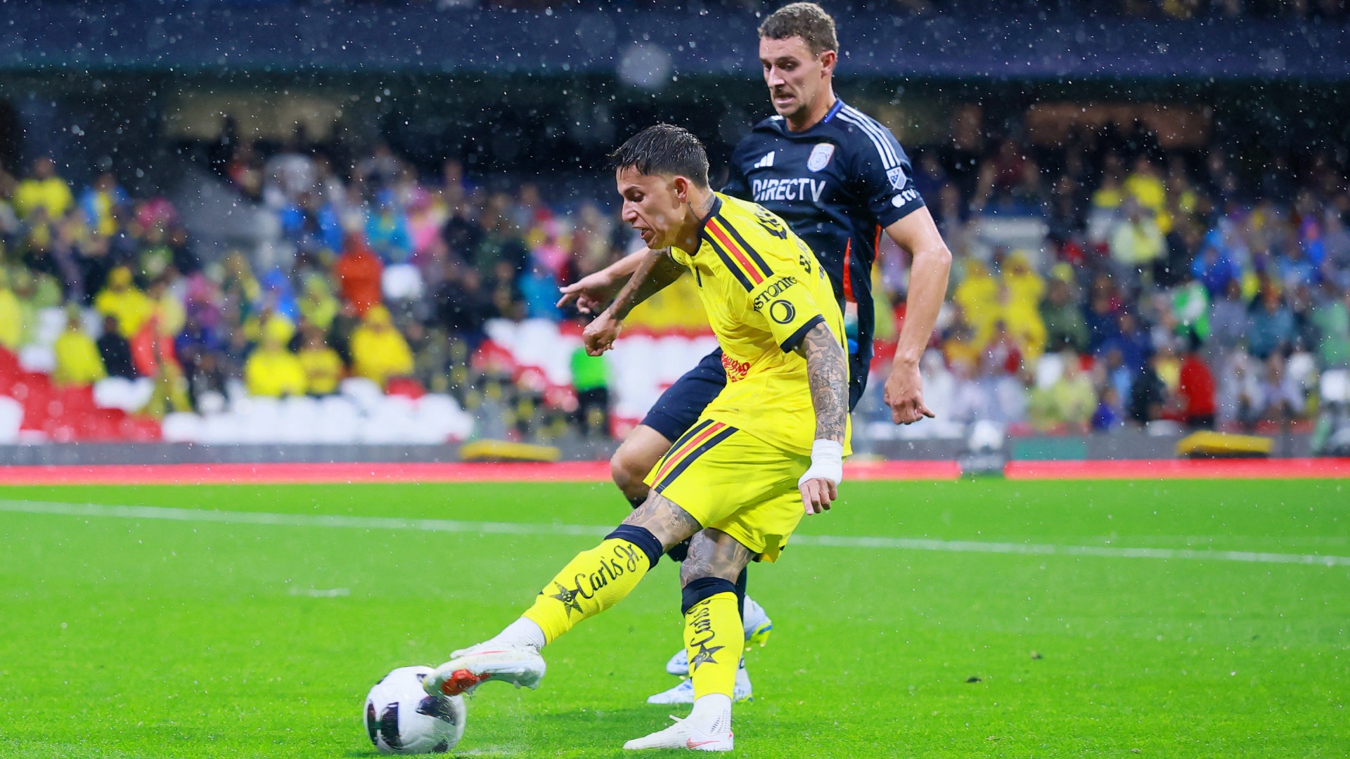 Brian Rodríguez, jugador del América, frente al San Diego. Foto: Reuters