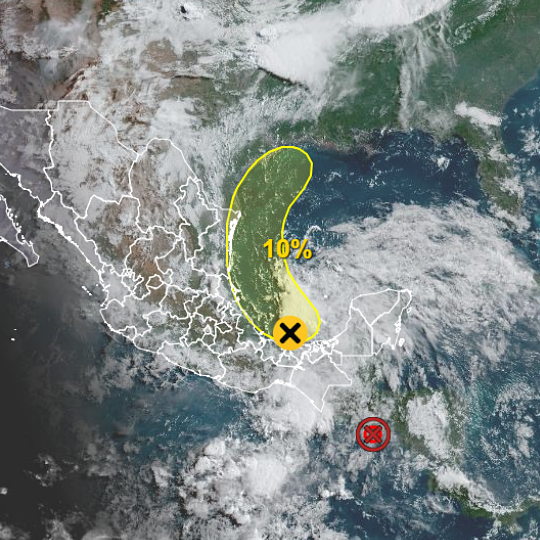 Onda tropical asociada a zona de baja presión al sur de la Sonda de Campeche. Imagen de satélite SMN