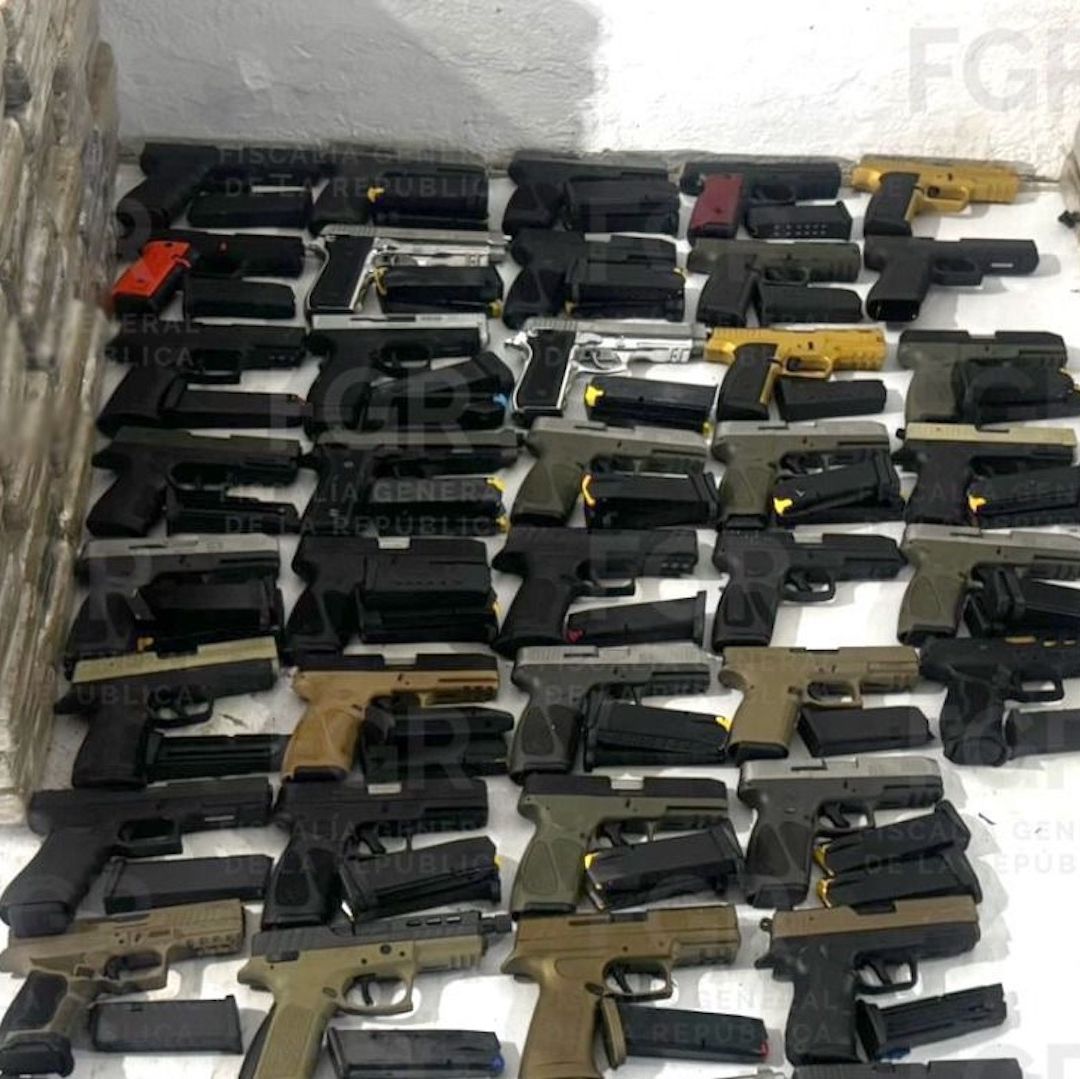 Drogas y armas confiscadas en Chiapas