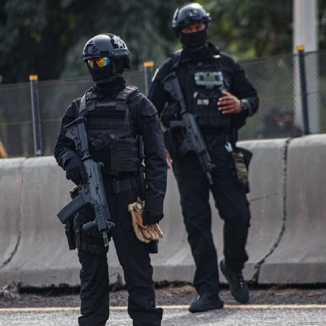 Policías