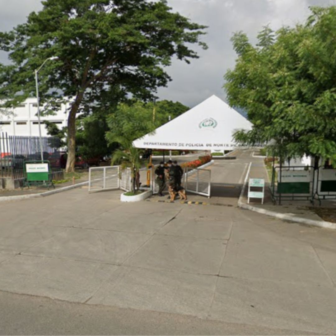 El atentado ocurrió frente a las instalaciones del Comando de la Policía de Cúcuta, en Colombia