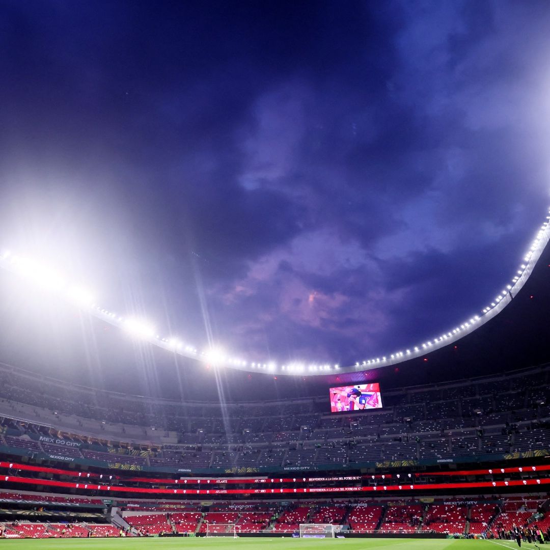 LLueve de manera insistente en el Estadio Banorte, sede del partido Atlante vs León
