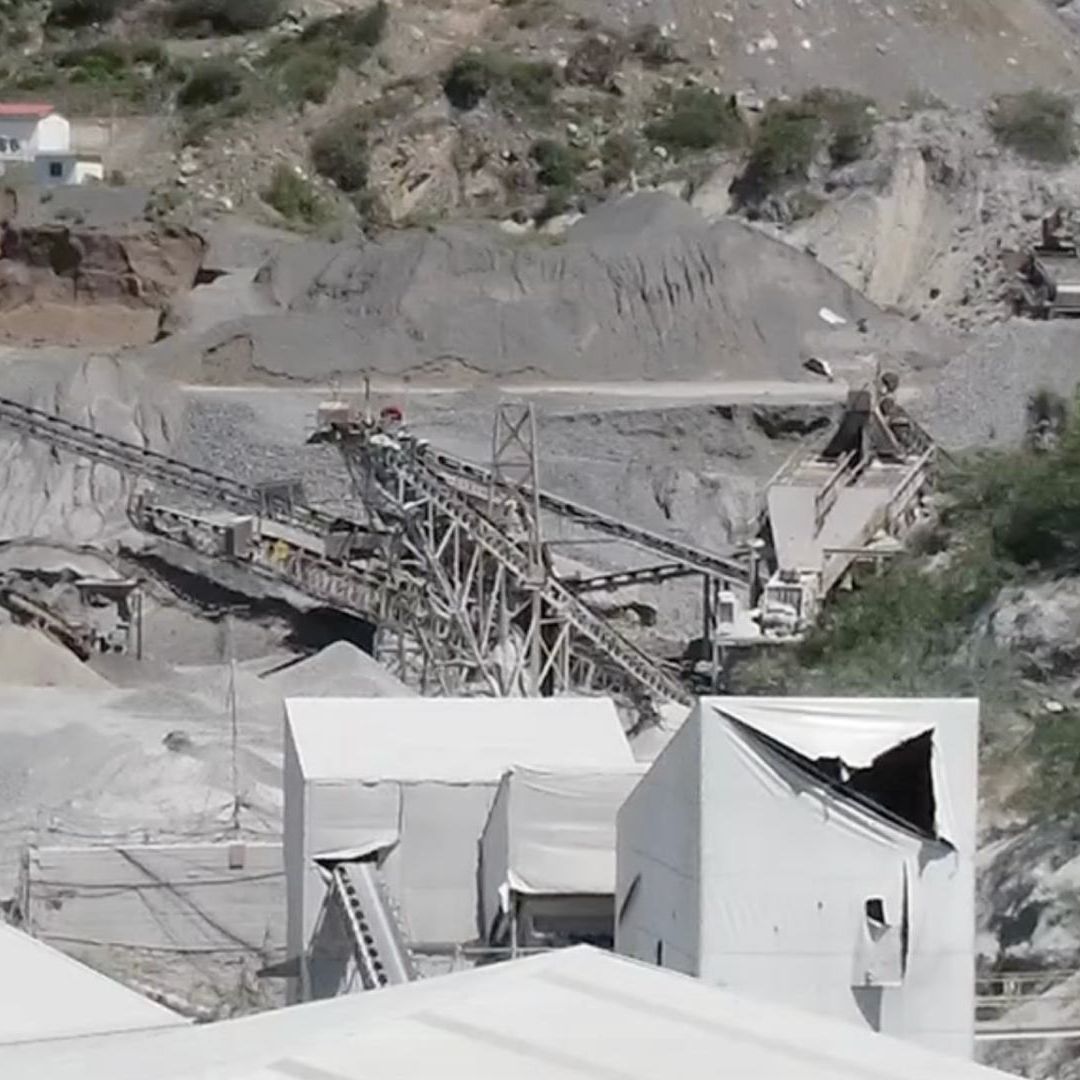 Derrumbe en pedrera en Escobedo