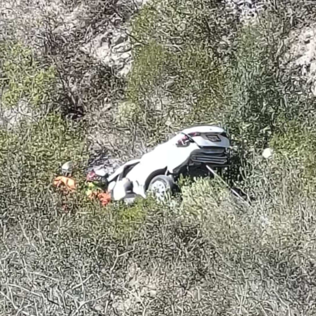 Auto desbarrancado