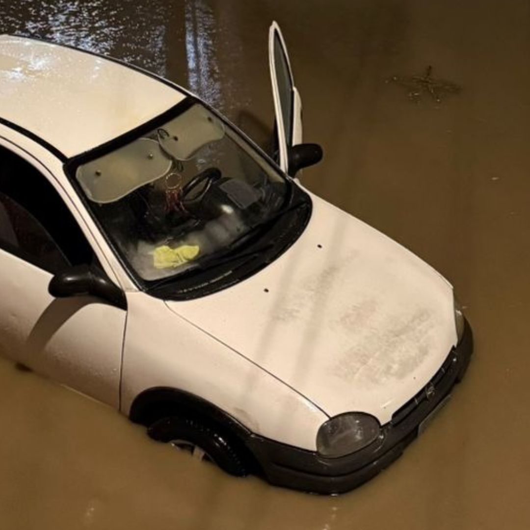 Automóvil Varado Lluvia Calle Inundada Colonia Villa Posadas Puebla 1 Septiembre 2026