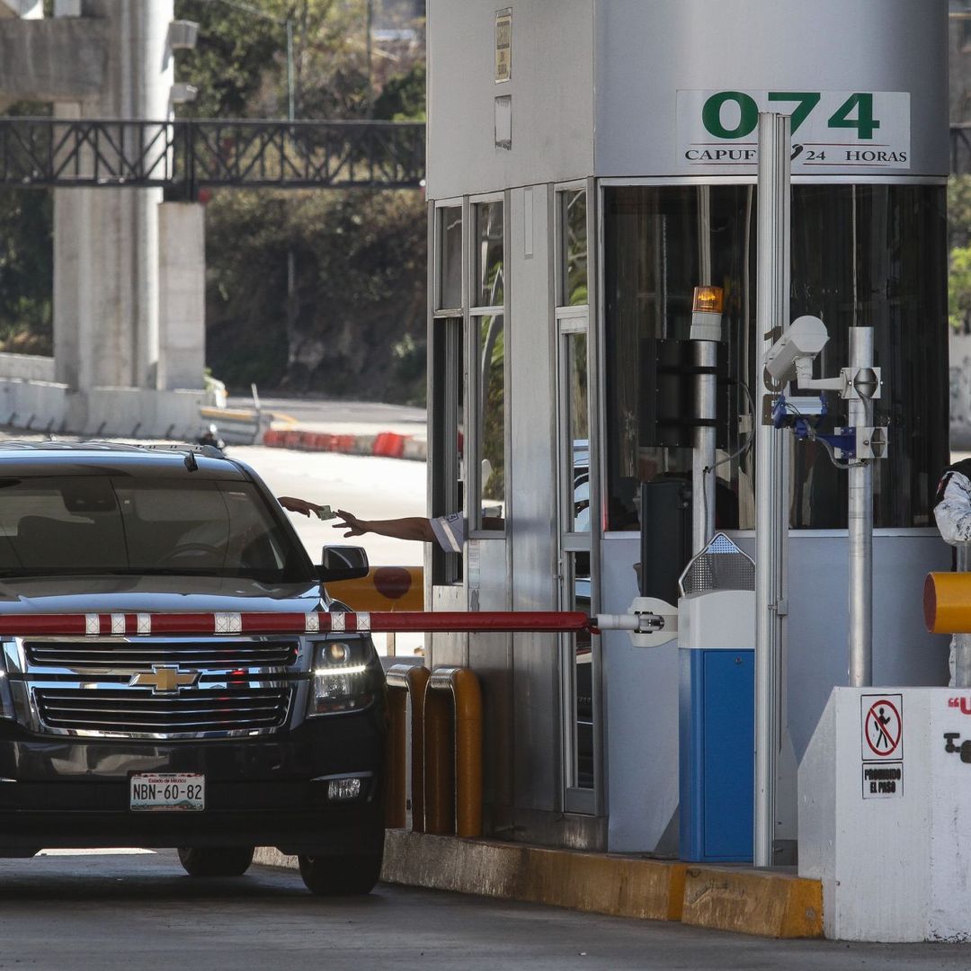 Caseta operada por Caminos y Puentes Federales de Ingresos y Servicios Conexos