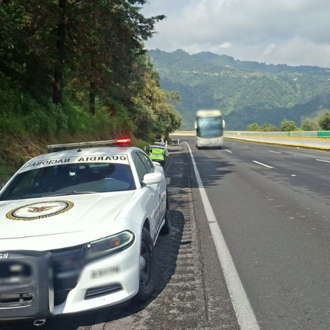 Patrulla de la GN en la Autopista México-Cuernavaca.