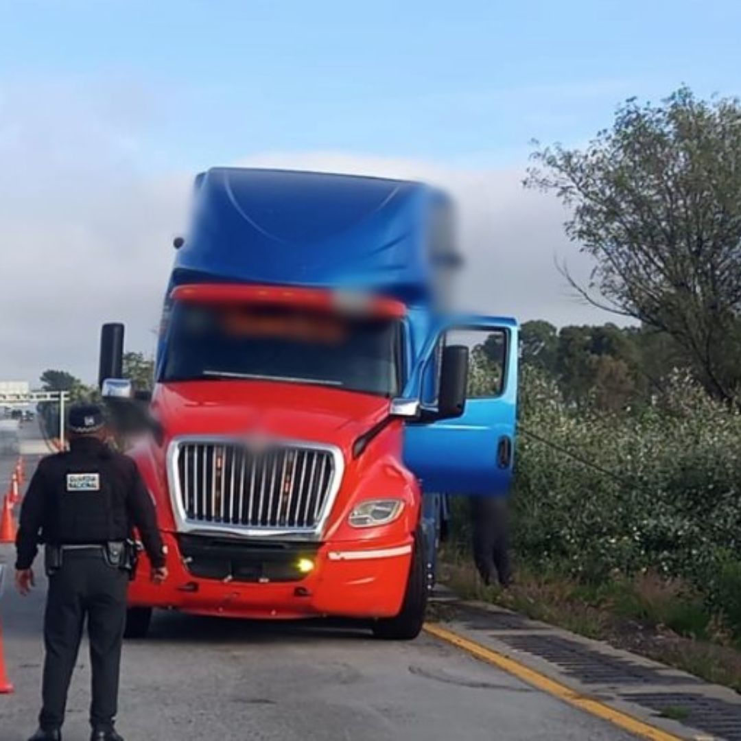 Autoridades atienden un accidente en el km 89 de la autopista México-Querétaro