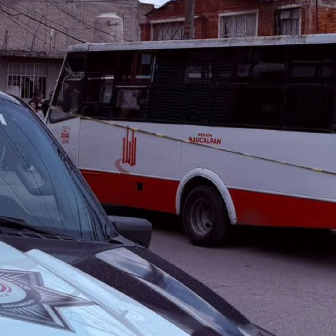 El ataque armado ocurrió al interior de un microbús en la colonia Colinas de San Mateo en Naucalpan, Edomex
