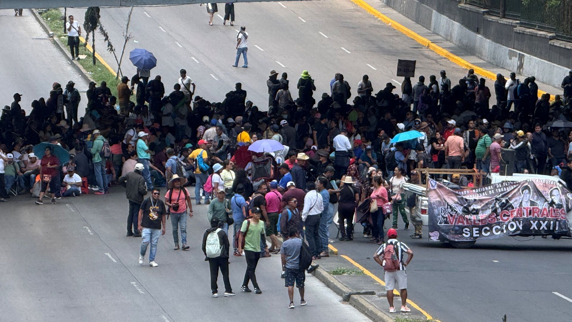 Bloqueo de la CNTE en Circuito Interior, CDMX