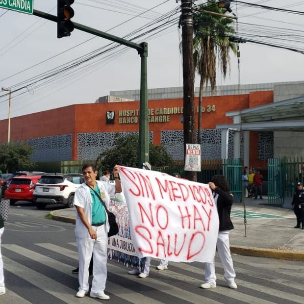 Manifestación trabajadores del IMSS en Monterrey