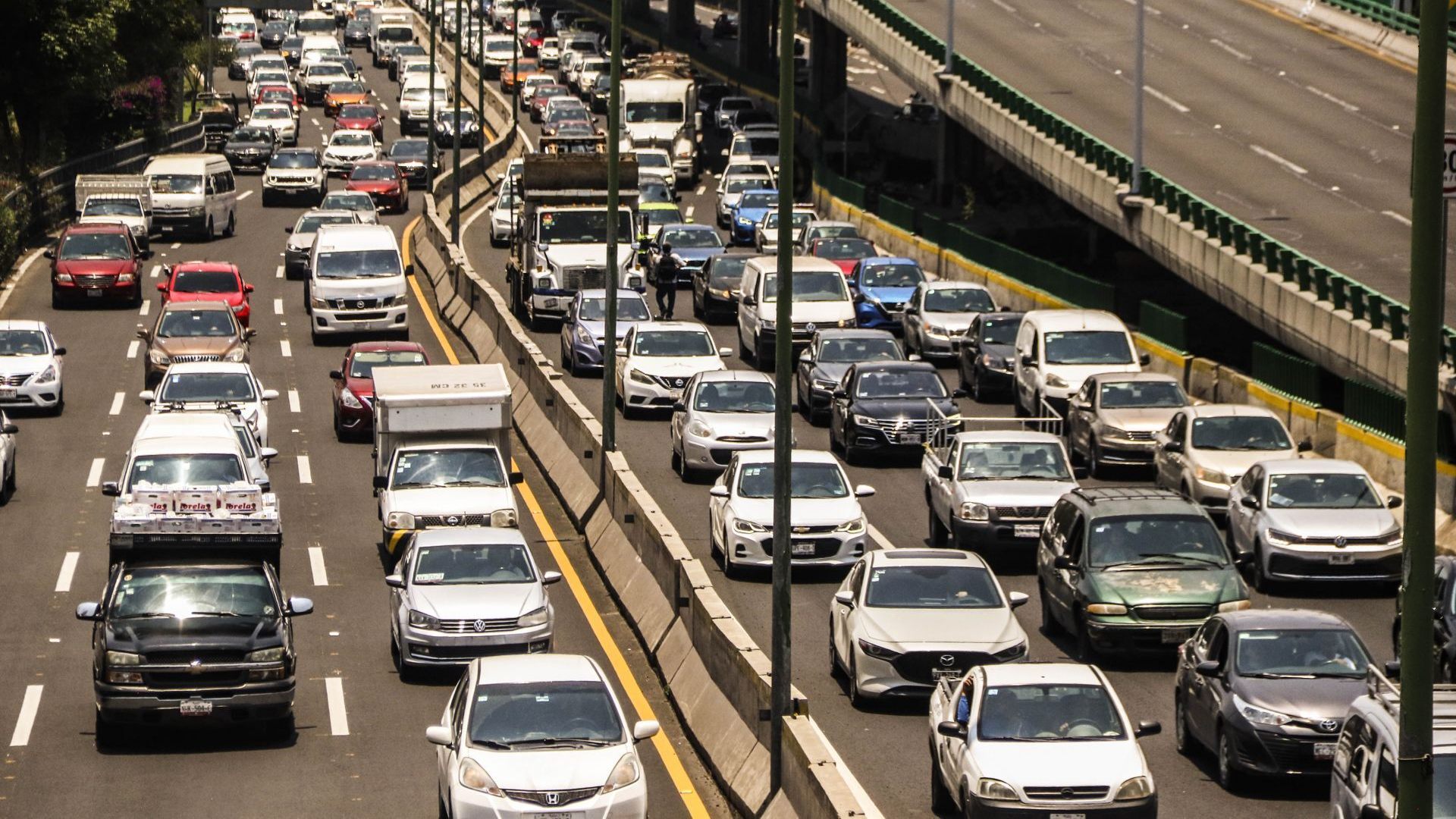 Why will there be a blockage of Transporters and Traders tomorrow? They will close Avenida in Naucalpan