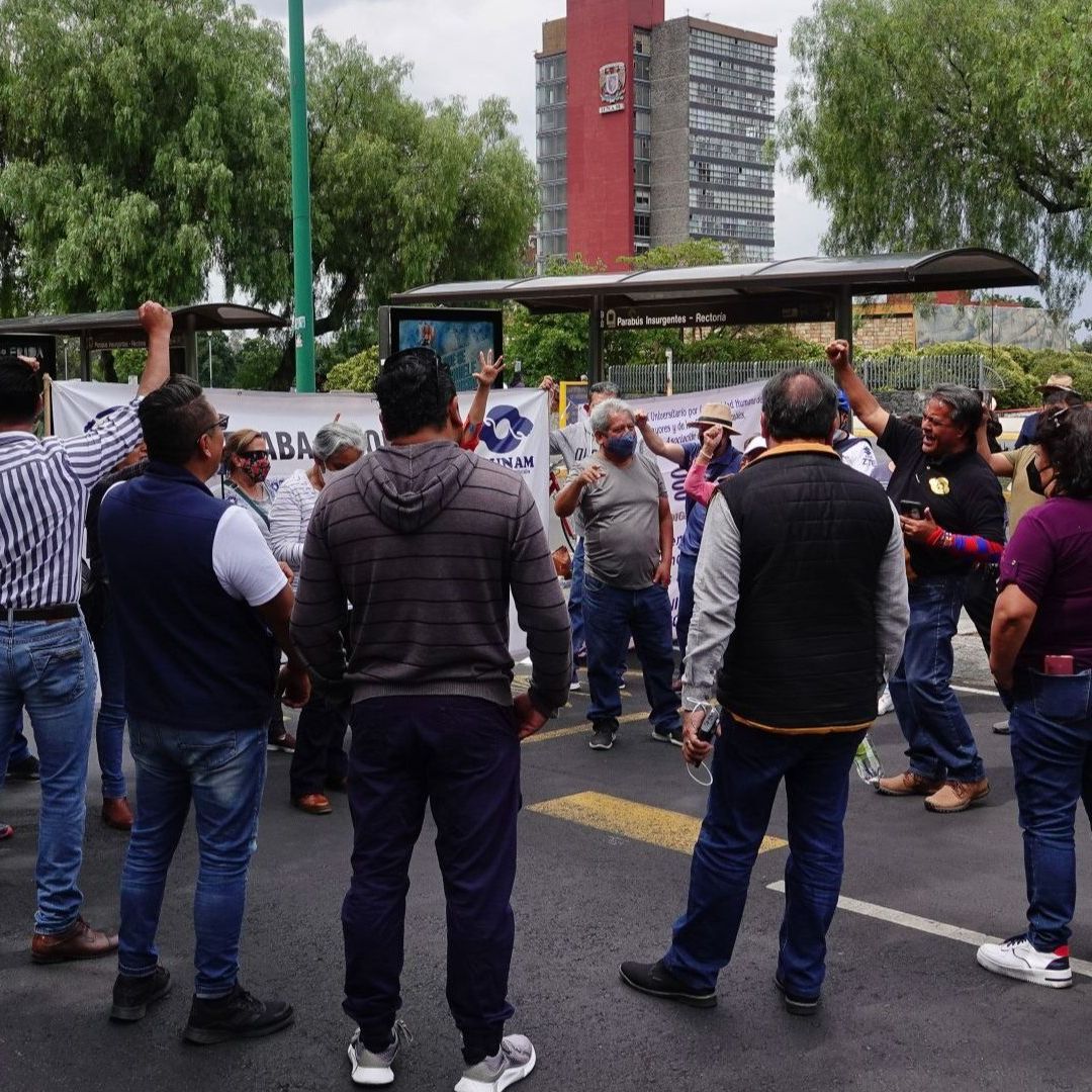 Bloqueo de trabajadores de la UNAM