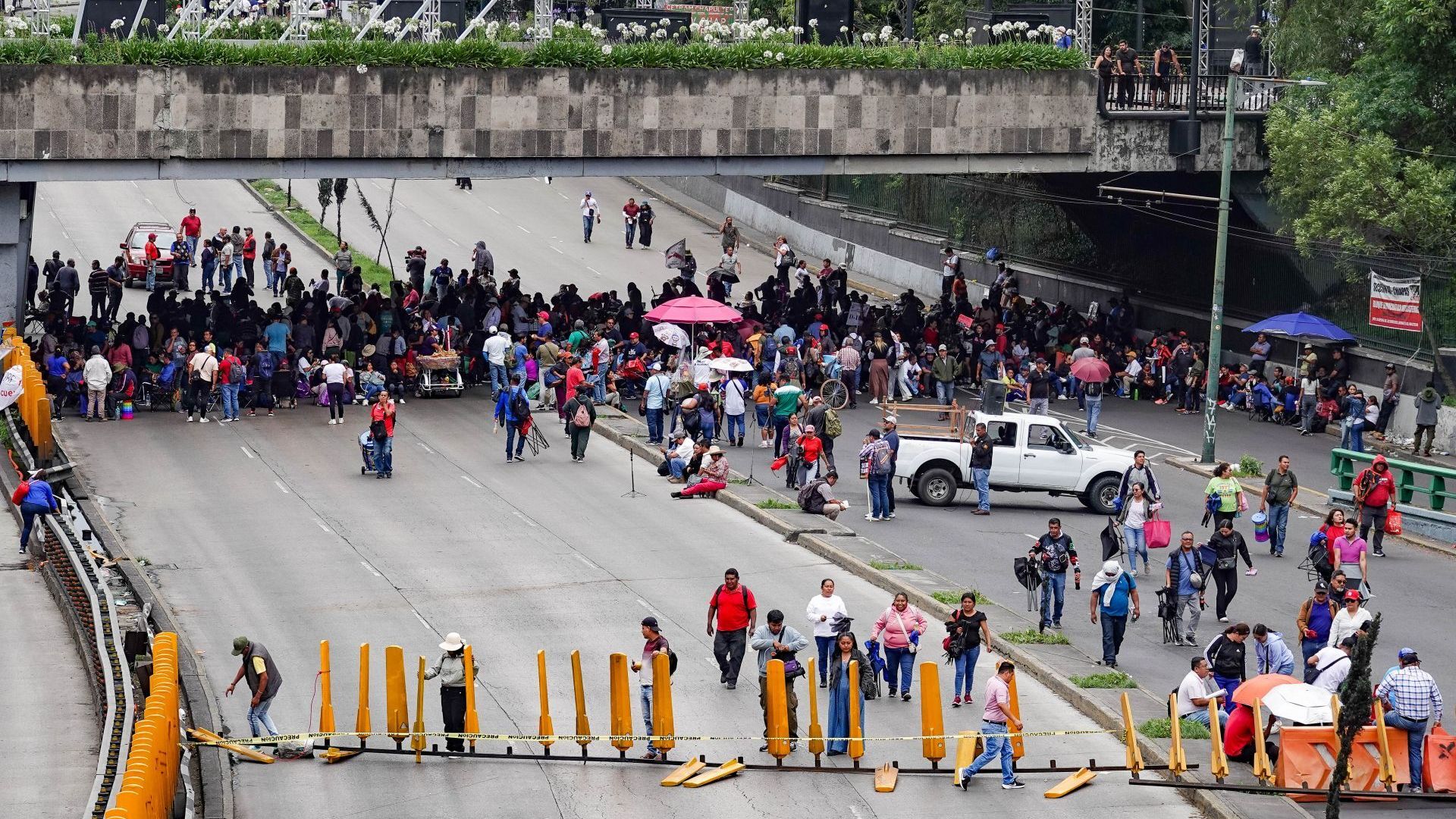 Marcha y bloqueo de maestros de la CNTE en CDMX.