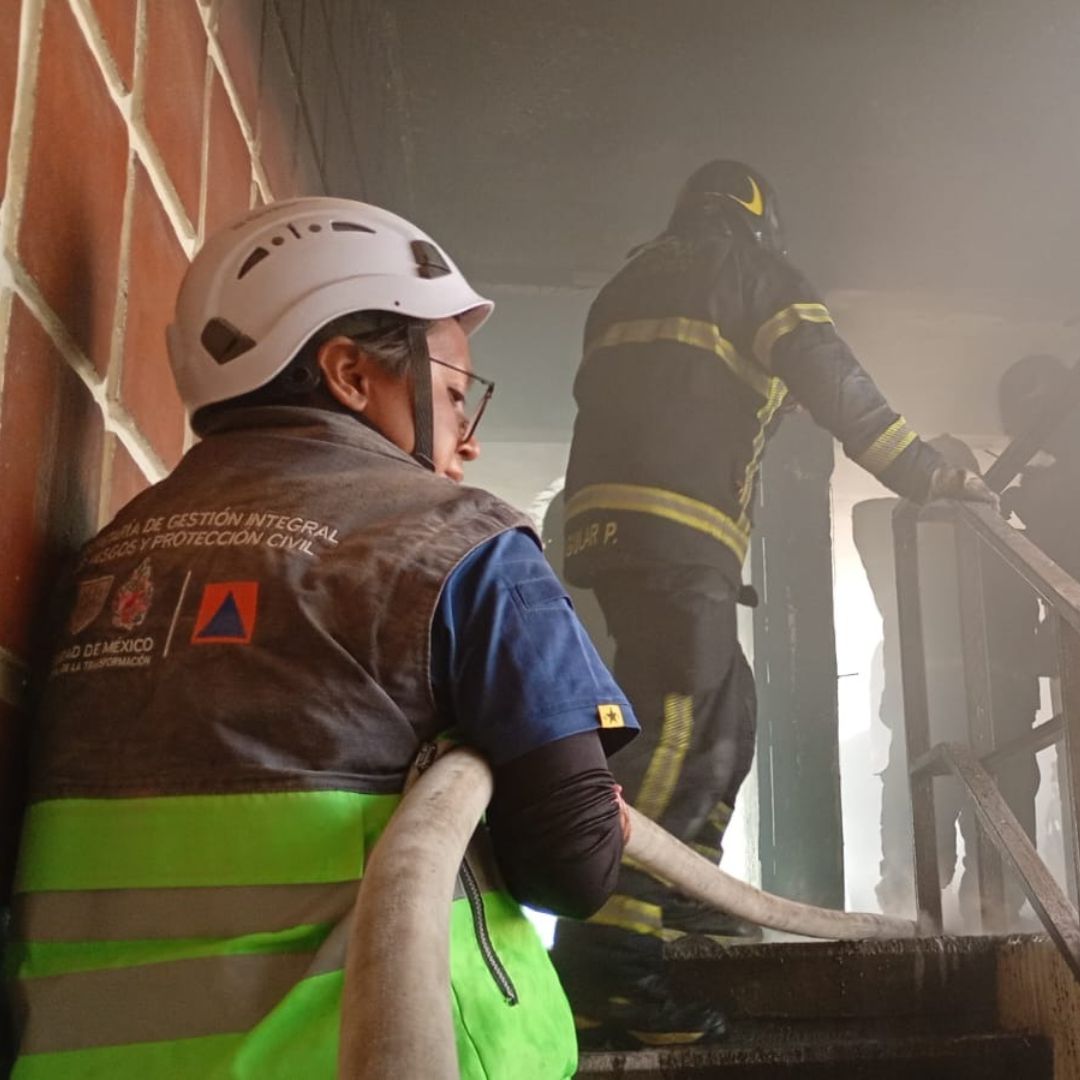 ¿Qué Pasó En Coyoacán? Evacuan 40 Personas de Incendio en Departamentos de Altillo Universidad