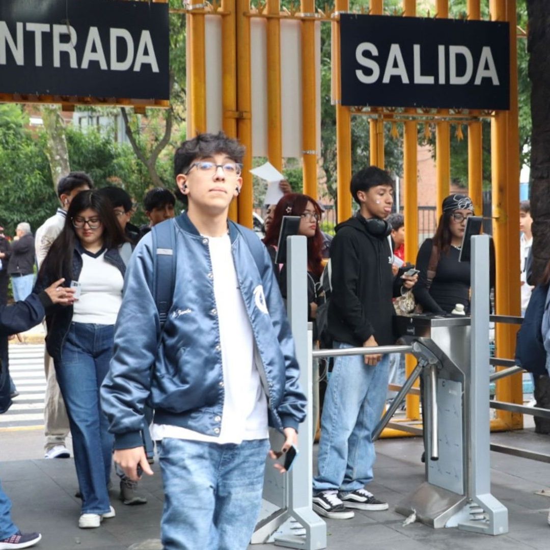 Checa Si Hay Cambio de Escuela Preparatoria 2026 y las Escuelas Ecoems con Lugares Disponibles