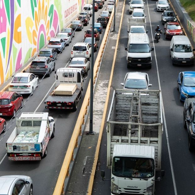 CAMe activa doble Hoy No Circula lunes 12 de octubre 2025 por mal clima en CDMX y Edomex estos autos descansan