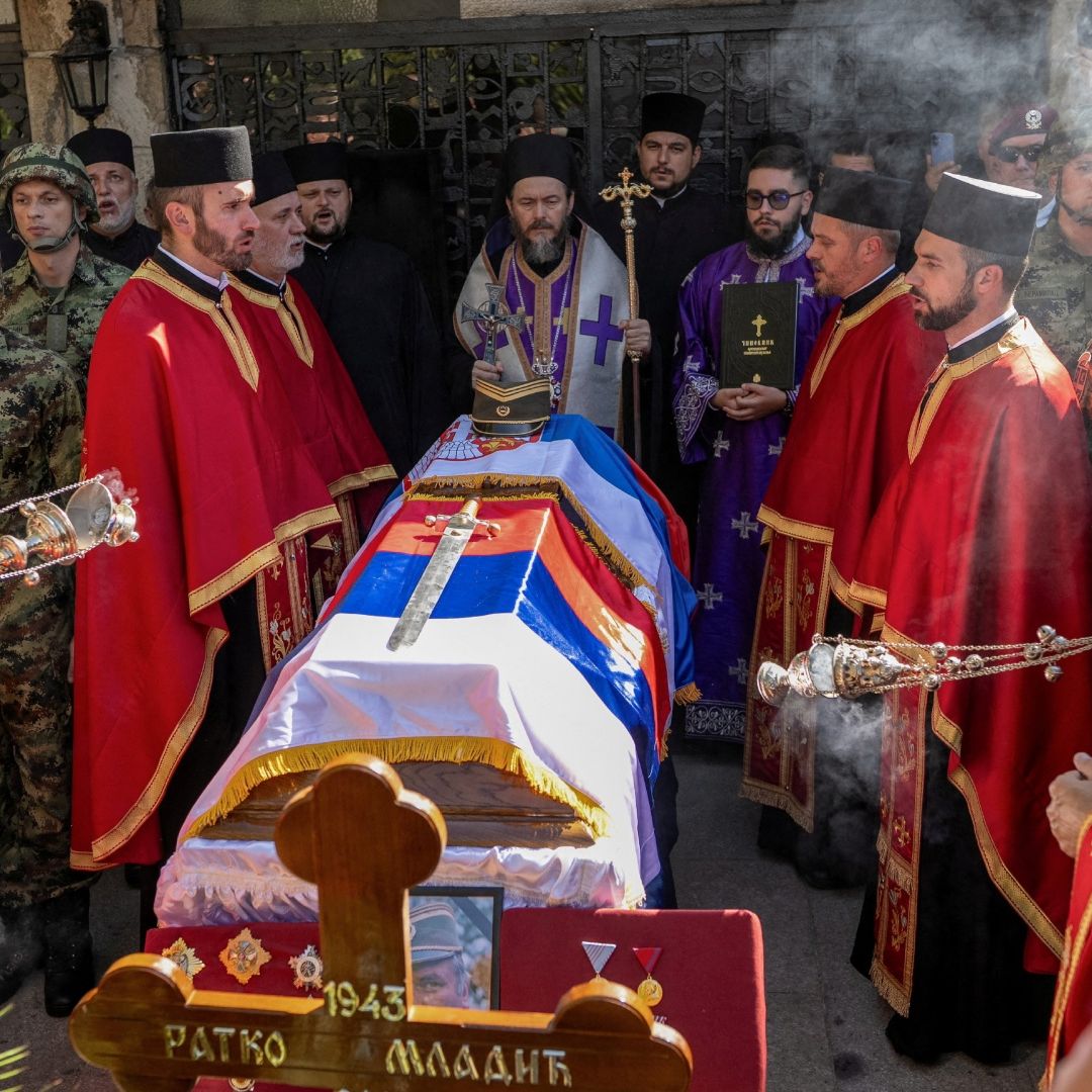 Ratko Mladic, 'El Carnicero de Bosnia', Recibe Funeral de Héroe pese a Condena por Genocidio