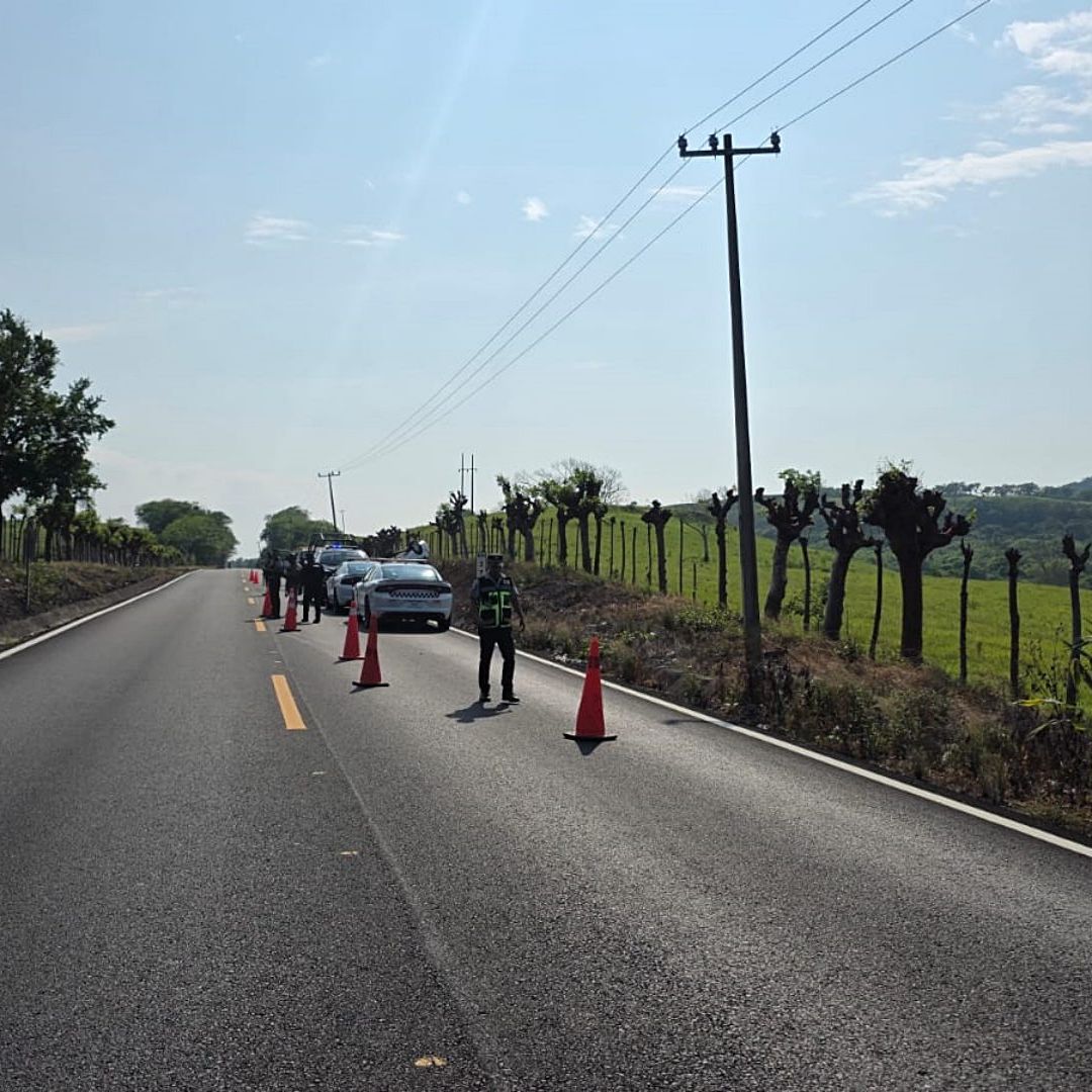 Accidente en carretera Poza Rica-Veracruz, en Papantla, el 25 de mayo de 2026.