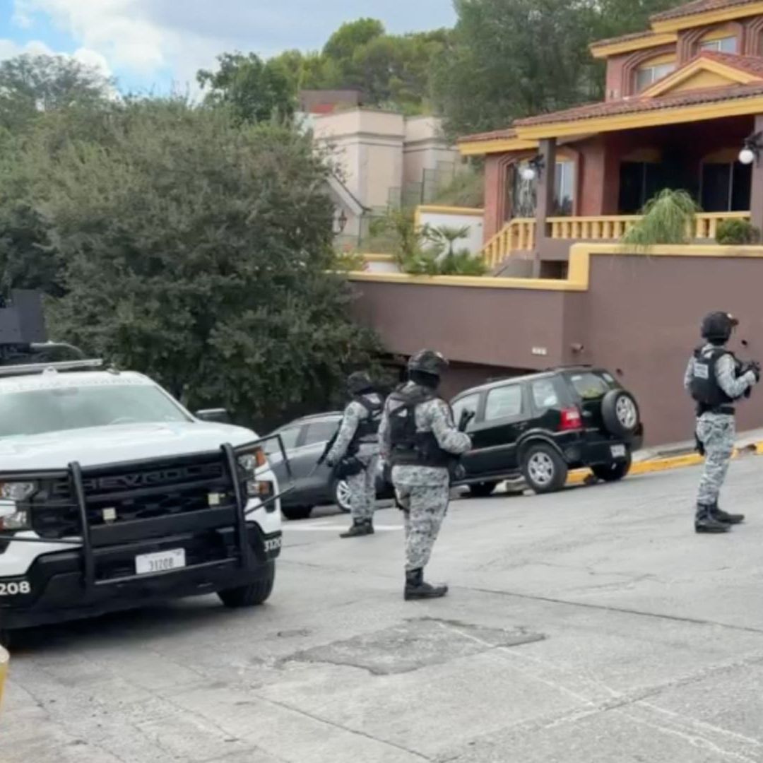 Autoridades federales catean casa en San Pedro