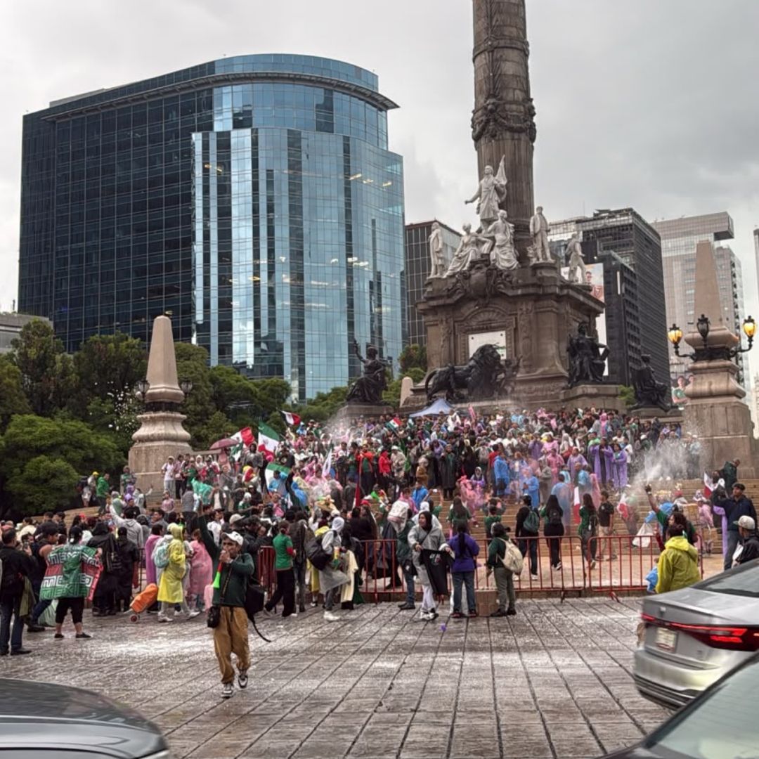 Celebraciones en el Ángel de la Independencia por despedida de la Selección Mexicana del Mundia