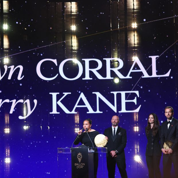 Charlyn Corral recibe el Balón de Oro 2026