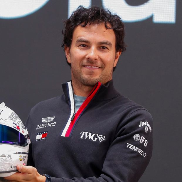 Segio 'Checo' Pérez renueva contrato con Cadillac