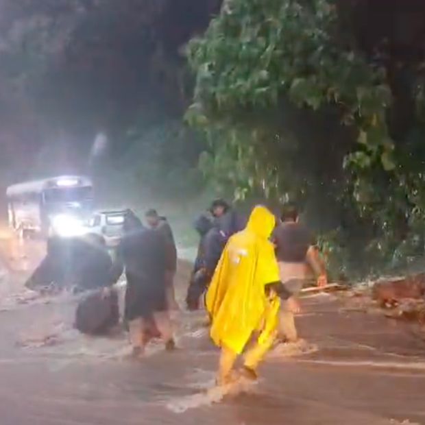 Cierran Paso a la Barranca de Matlacobatl tras Lluvias Registradas en Veracruz