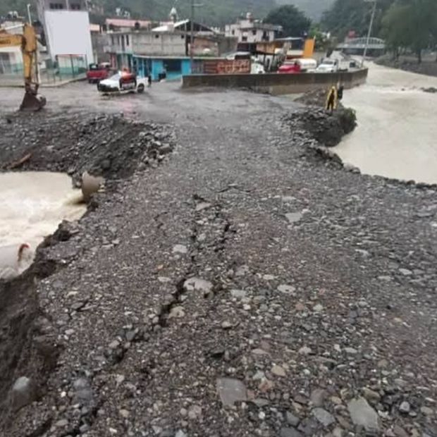 Cierran Puentes Debido a las Fuertes Lluvias Registradas el Norte de Veracruz