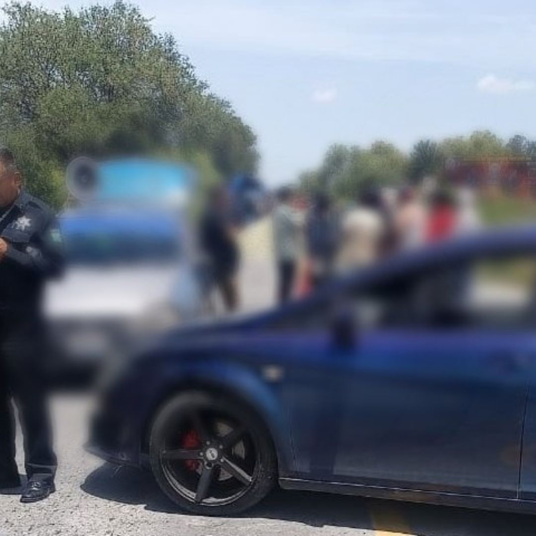 No hay paso en ambos sentidos de la carretera.