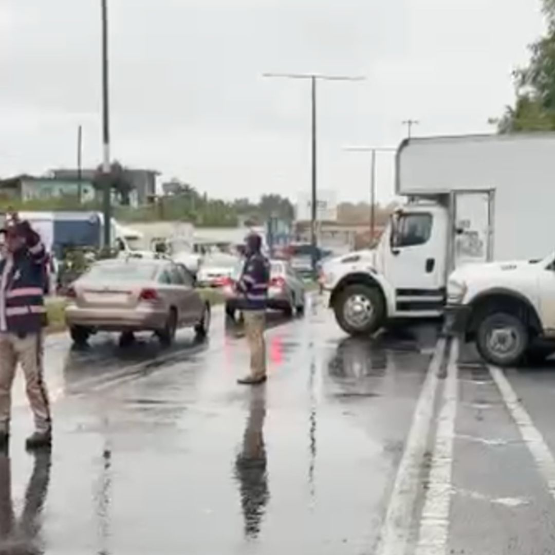 Movilización de transportistas genera tráfico lento en Xalapa y Veracruz