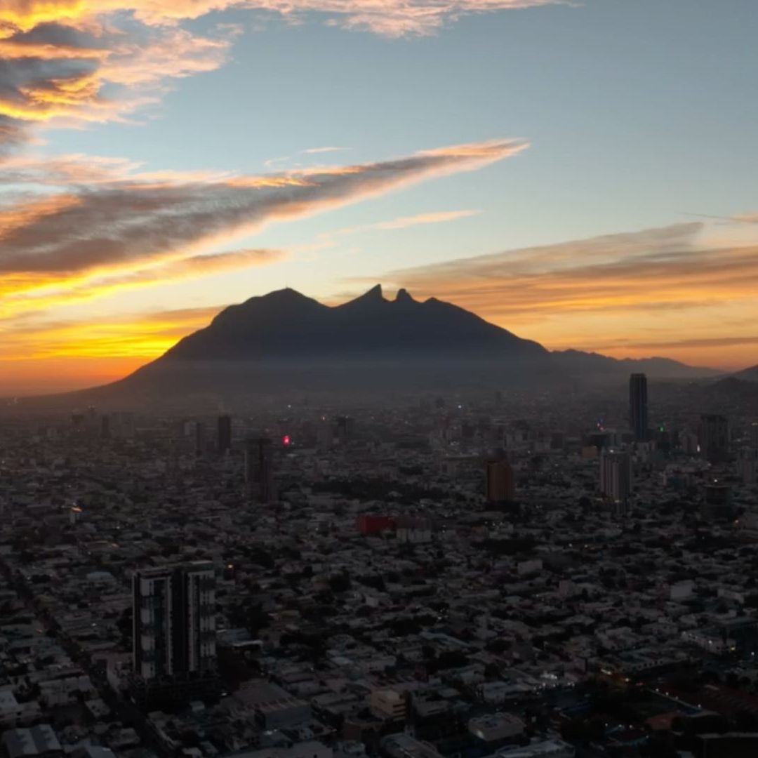 Monterrey enfrenta otra jornada de intenso calor