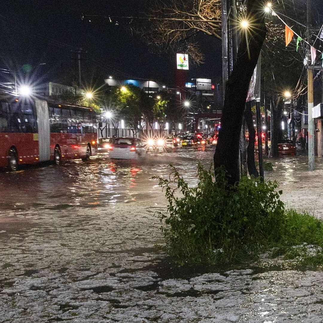 Tormenta con granizo en Iztacalco, CDMX, el 1 de agosto de 2026. Foto: Cuartoscuro