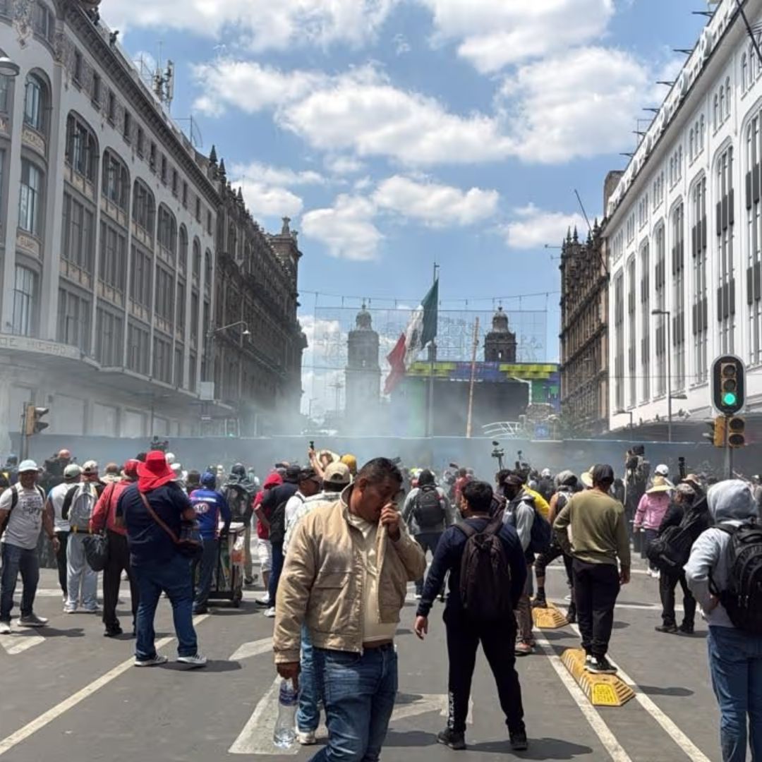 Protesta maestros de la CNTE en CDMX 2026