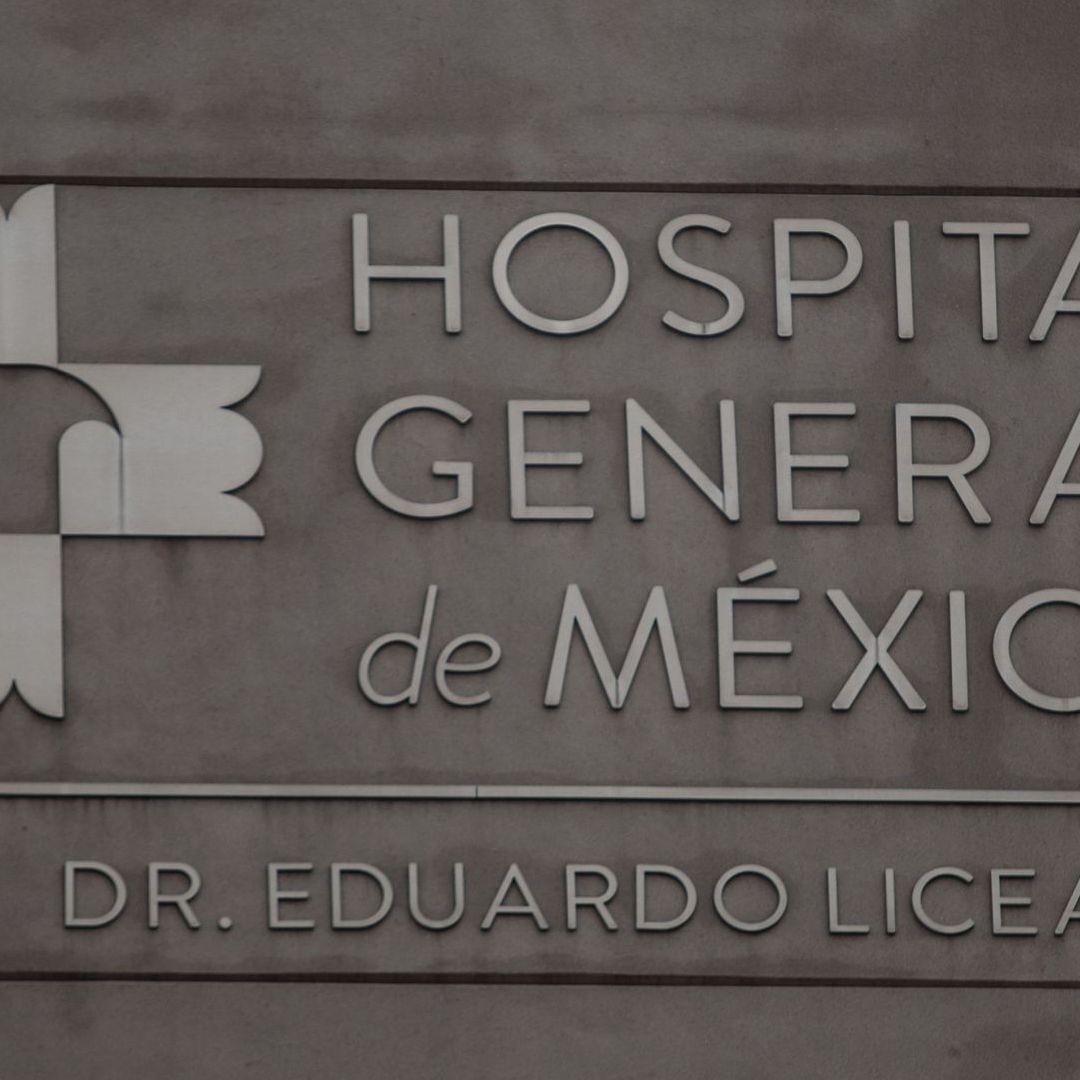 Residentes del Hospital General de México Esperan Pruebas de COFEPRIS a Comedor de Brote de Salmonella