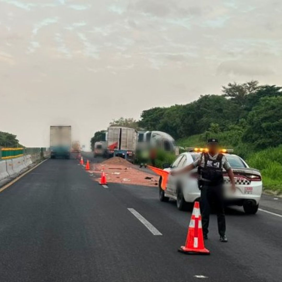Accidente en carretera La Tinaja-Cosoleacaque