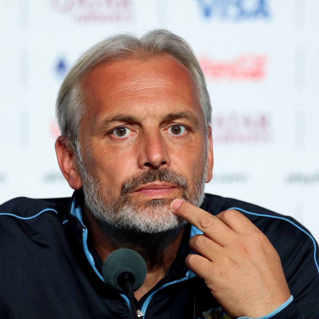 DT de Congo, Sebastian Desabre, Se Entera de Muerte de su Padre en Conferencia tras Perder con Inglaterra