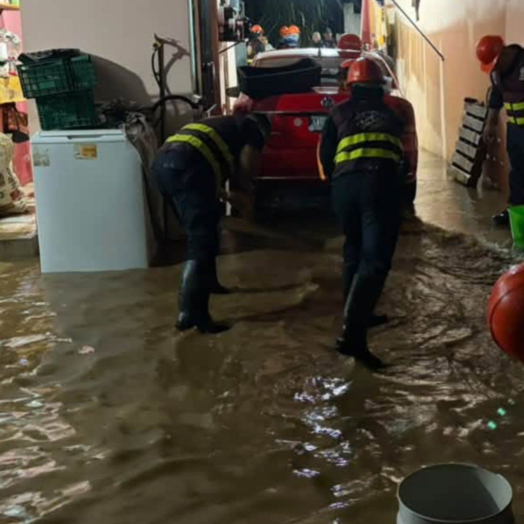 Una mujer muere ahogada en la colonia San Bruno de Xalapa debido a las fuertes lluvias