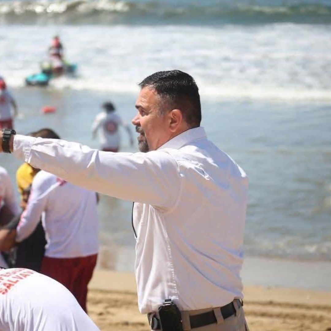 Atentan a balazos contra director de Protección Civil de Mazatlán
