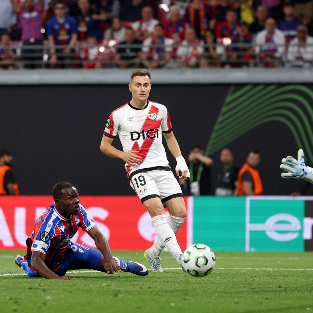 El Crystal Palace y el Rayo Vallecano disputaron el trofeo de la Conference League 2026. Foto: Getty Images