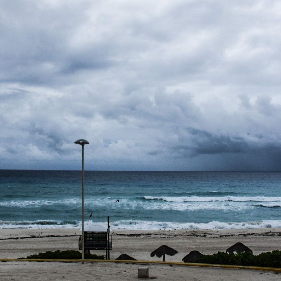 Playas de QRoo durante llegada de tormenta Marco en agosto 2020. Foto: Cuartoscuro | Archivo