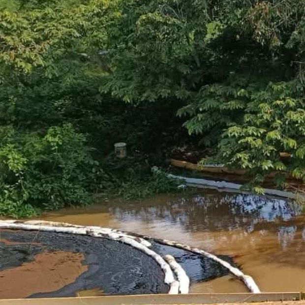 Tras un derrame de hidrocarburo en el arroyo Chacalapa, la Profepa impone medidas estrictas a PMV Minera