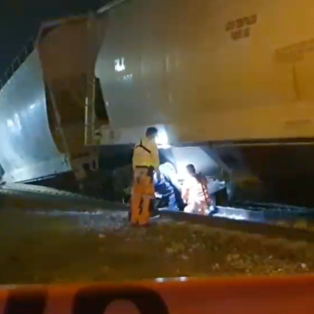 Descarrilamiento de tren genera momentos de tensión entre habitantes de Camerino Z Mendoza en Vercaruz