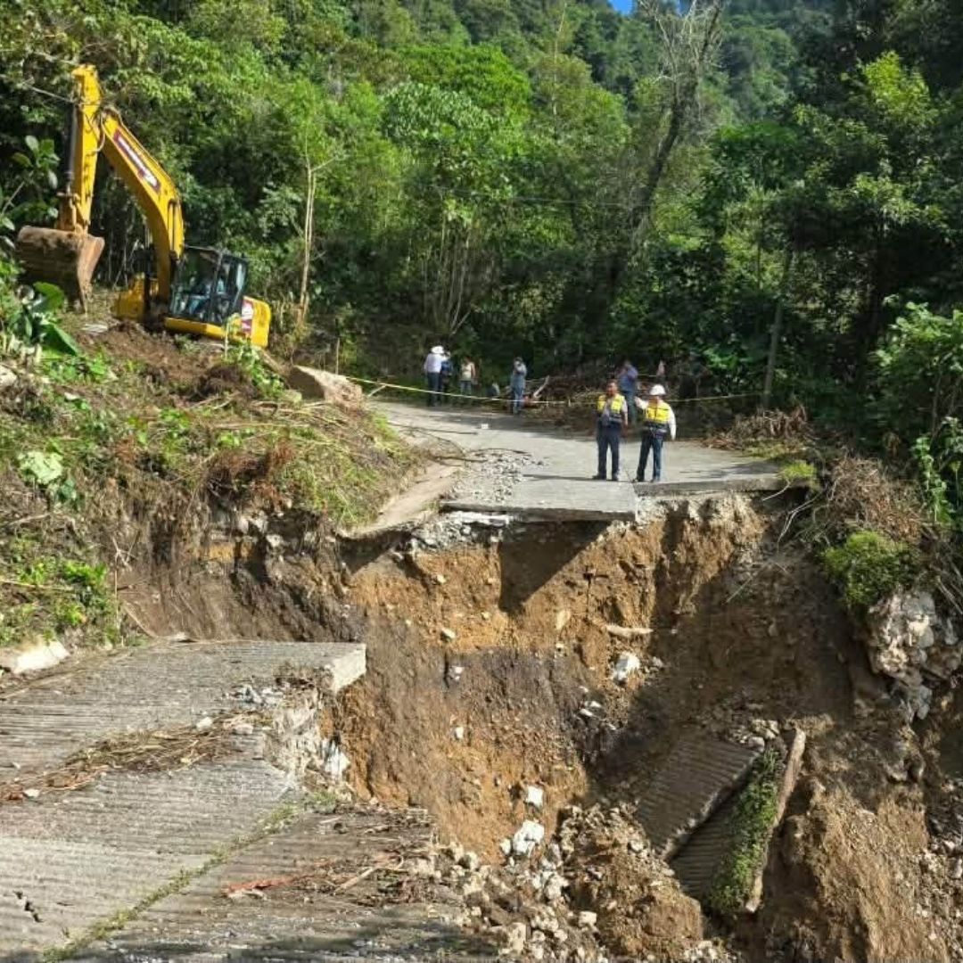 Pobladores piden la intervención urgente de las autoridades estatales.